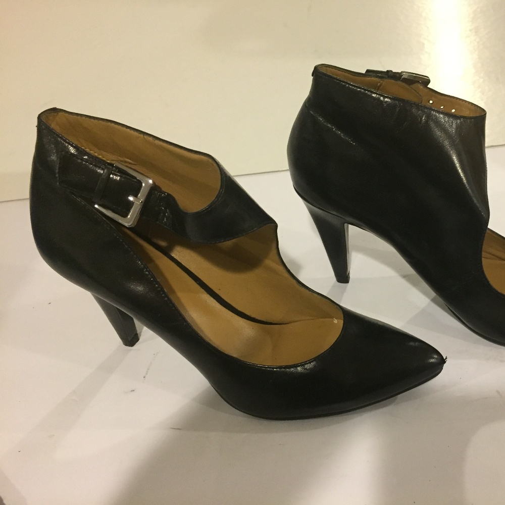 Nine West Black Heel